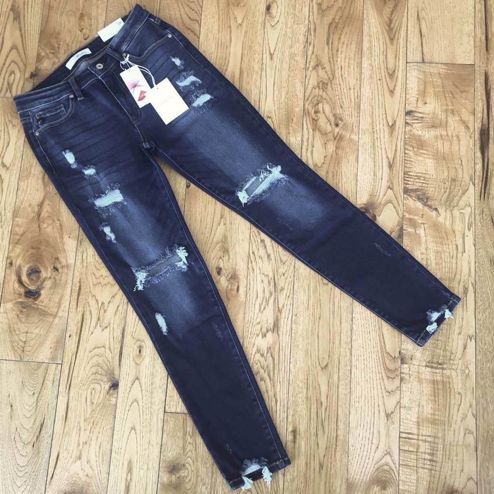 KanCan | Distressed High Rise Jeans - Picture 4 of 10